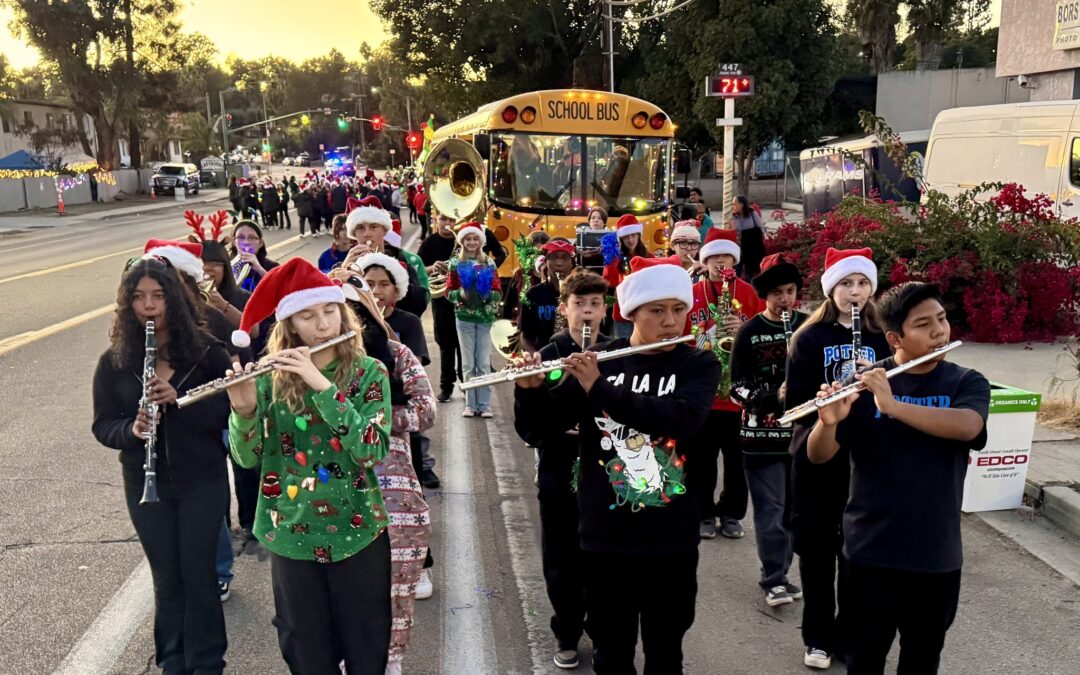 PJH Students Shine at Fallbrook Holiday Parade